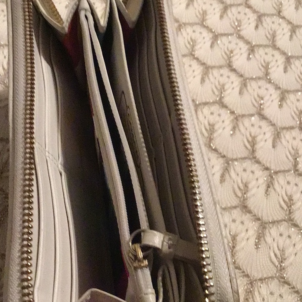 Coach Wallets - Picture 4 of 7
